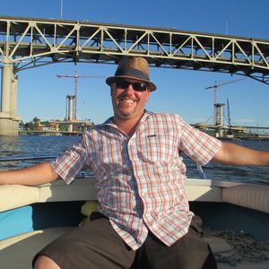 Meet your Posher, Larry